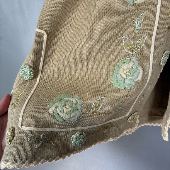 STORYBROOK KNITS Long Cardigan Sweater Cottagecore Feminine Romantic Crochet L - Picture 4 of 13